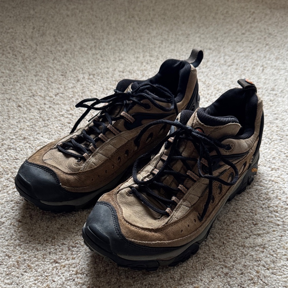Merrell Brown/Black Hiking Shoes